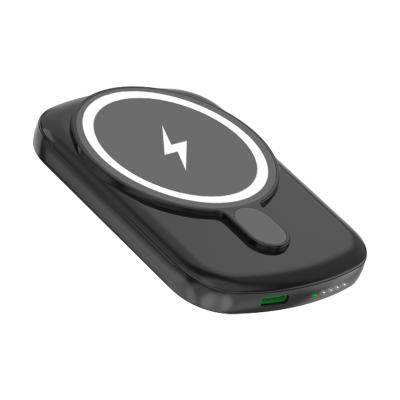 China Super 5000mAh Mini Circle Magnets Wireless Charging Power Bank for sale