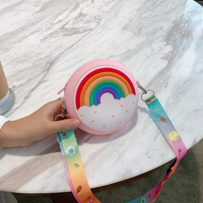 China 2021 Fashion Round Shape Cute Rainbow Printing Girl Shoulder Mini Coin Purses Kid Cross Jelly Designer Pop It Silicone Kids Bag for sale