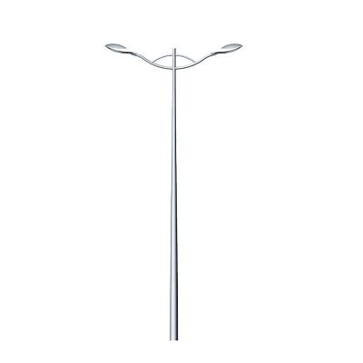 China Hot Dip Galvanized Solar LED Street Light Pole All In One Q235b Metal for sale