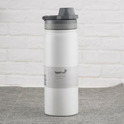 China Top Quality Vaucuum PORTABLE Bargain Price Insulated 316 Stainless Steel Coffee Cup Water Bottle With Ring Silicon Sleeve Portable 600ml for sale