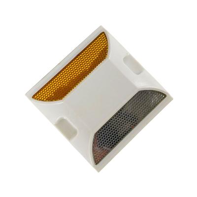 China Waterproof Road Reflector Reflector Plastic Reflective Road Studs Raised Pavement Marker for sale