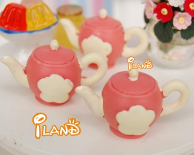 China Mini Toy Iland Miniatures Dollhouse Kitchenware Teapot Pink Kitchenware DK040 for sale