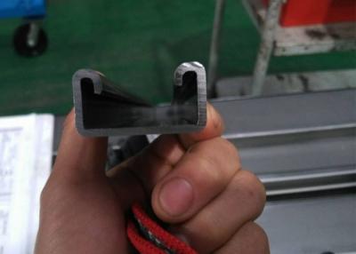 中国 細長い穴がつく/機械を形作るUnistrutチャネル ロール18.5kw 1.5mm C 販売のため