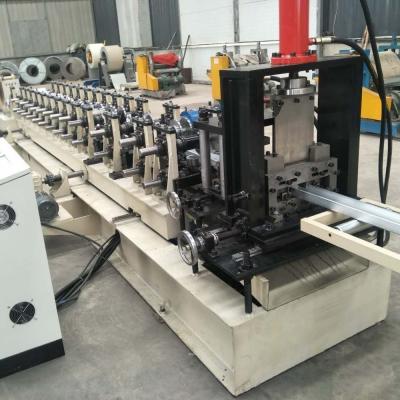 중국 폭 G550 코일을 위한 기계를 형성하는 조정가능한 40-200mm Metalcon 구조 C 장식 못 목록 판매용