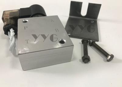 Chine Pièces OEM pour excavatrice, connecteur rapide, soupape solénoïde 12V, emballage en carton à vendre