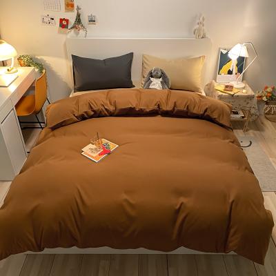 China Anti-static Hot Sale Duvet Cover 2 Pillow Shams 1 1 Bed Sheet Brown Color Bedding Set Contrasting Beige Classic Design for sale