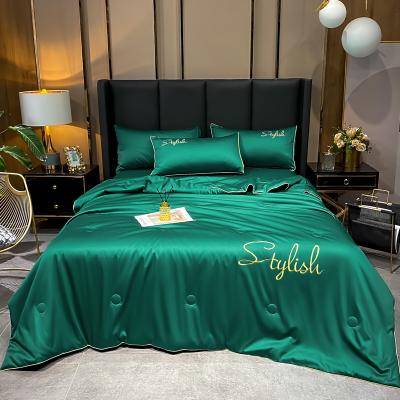 China Custom Anti Dust Mite Summer Comforter Set Silky Bedding 4 Pieces With Embroidery Design Queen Size for sale