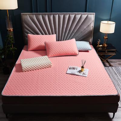 China Nondisposable Wholesale Natural Ice Silk Sleep Latex Bedding Cooling Mattress With Pillowcases Pink for sale