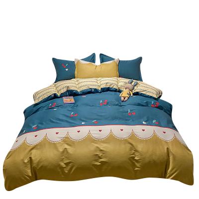 China 2021 Anti-Static New Design Cherry Quilt Cover Bedding Set All Season Breathable Bed Cover Set King Size For Kids for sale