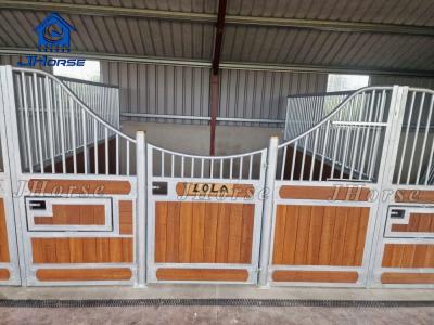 China Metal Horse Stall Fronts Horse Stable Box With Sliding Door for sale