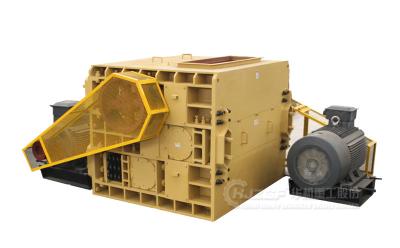China Industrial Three Roll Crusher Machine Fine Crushing Of Solid Materials for sale