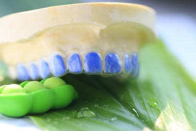 中国 透明なPreoxideのゲルのPremadeシートの漂白剤の監視 販売のため