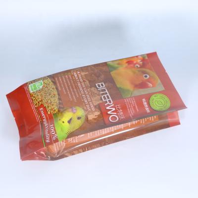China Back Sealed Smell Proof Animal Feed Bag 800g Gravnre Printing Moistureproof for sale