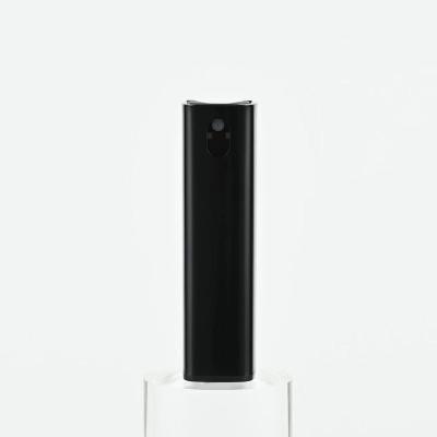 China 10ml 20ml 25ml 45ml New Style Cosmetic Wholesale Pump Plastic Square Mist Spray Bottle for sale