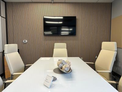 China FSC Eco-friendly Natural Oak Acoustic Wood Veneer Slat Wall Panels Qualidade de luxo à venda