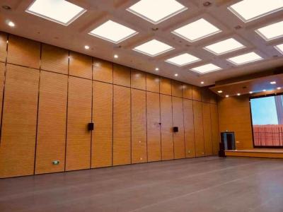 Chine 5/3mm Auditorium panneaux muraux acoustiques à rainures linéaires panneau d'isolation d'absorption sonore à vendre
