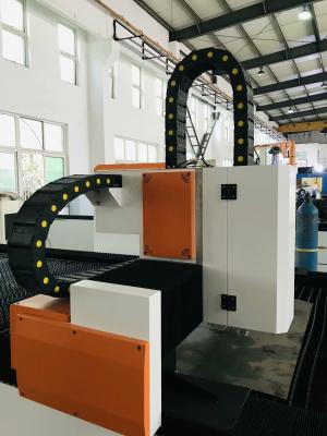 China Máquina de corte láser de placas y tubos en venta