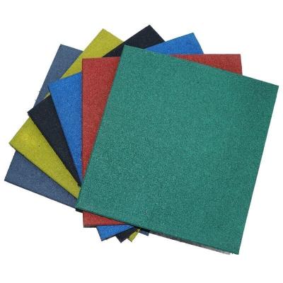 China 40*40*5cm nicht toxischer stabiler Gummi-Bodenmatte Stall Gummi-Boden in hoher Dichte Gummi-Boden für Reitgebiet zu verkaufen