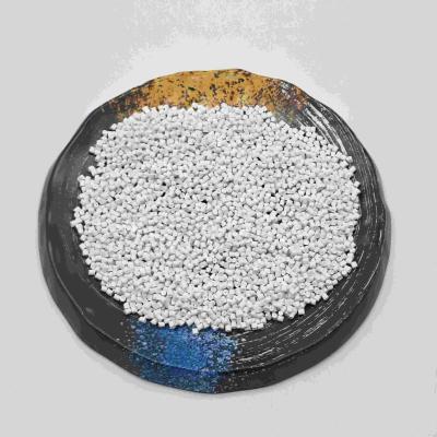 China Toughened Glass Fiber PP Halogen Free Base Polymer For Molding Applications for sale