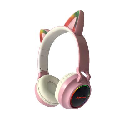 China auricular plegable de los auriculares LED Cat Ear Design Sound Surrounding de 1KHz Bluetooth en venta