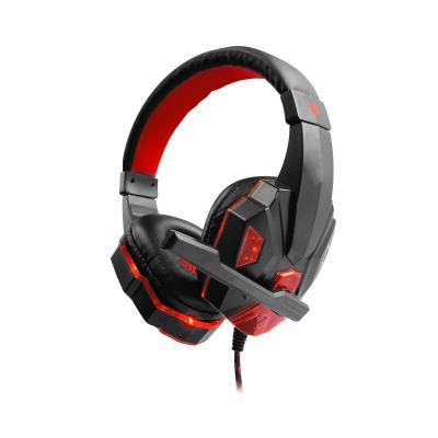China La luz llevada profesional ató con alambre los regalos de las auriculares del juego de la PC de Bass Stereo de los auriculares del juego en venta
