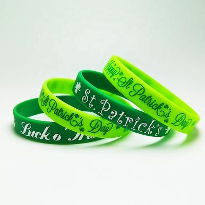 China All Personalized Custom 1 colour print Logo Lucky Lovers St. Patrick's Day gift print Silicone Wristband Rubber bracelet for sale