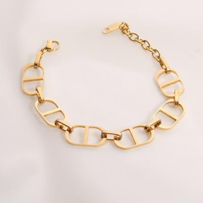 China Lead Free Nickel Free 18K Gold Plated Stainless Steel Pig Nose Chain Cuban Link Bracelet For Women Girls Trendy Fashion Gift Drop Shipping for sale