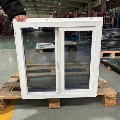 China Slim zwart-frame UPVC-schuifvenster voor minimalistische kantorenpartities Dubbelglazen groen getinte UPVC-schuifvenster voor energie-efficiëntie Te koop