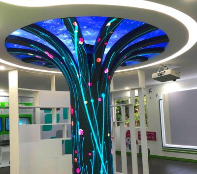 China Custom Shape Indoor Circle LED Screen Display P2 P2.5 P3 LED Advertising Display Screen for sale