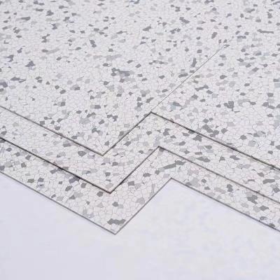 China PVC ESD Flooring 600*600*3mm Plastic Conductive Anti Static Flooring for sale