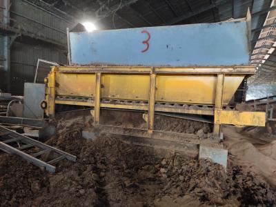 China Estructura de acero completa Clay Making Machine, 9-30M3 del alimentador de la caja por capacidad de la hora con la correa de goma del transportador de 650x5x8100m m en venta
