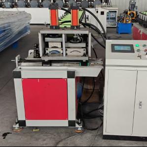 China 2025 New Design Metal Picket Fence Roll Forming Machine Fence Lines America Style for sale
