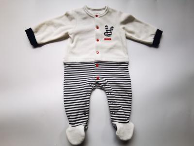Chine Correction de broderie sur douille de barboteuses mignonnes de bébé de coffre la pleine à vendre