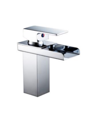 China Waterfall Bathroom Faucets Metered Faucet Chrome Polished Single Handle Toilet Vanity Sink Modern Hole Bath Basin zu verkaufen