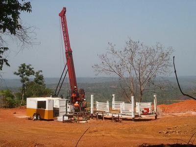 Chine Opération simple CR25 13L de structure compacte 298 kilowatts de 3100m de noyau de perceuse d'installation d'exploration géologique de Bq à vendre