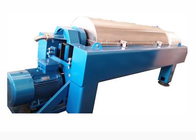 China Large Volume Anti-abrasive Drilling Mud Centrifuge with Tiled Conveyor for sale