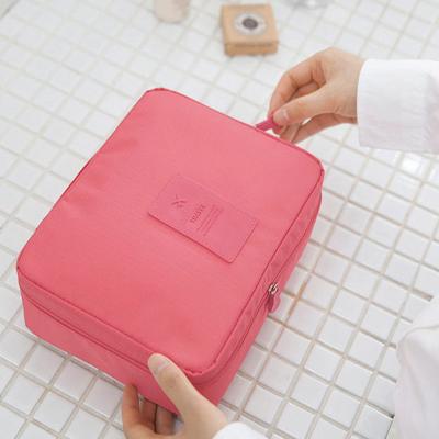 China Durable Waterproof Custom Logo Makeup Pouch Face Mask Bags Packaging Empty Cosmetic Bags for sale