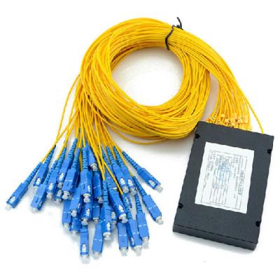 Cina Metro a fibra ottica LSZH 2.0mm del separatore SC/UPC MP G657A1 1 dello SpA del contenitore di ABS 1x16 in vendita