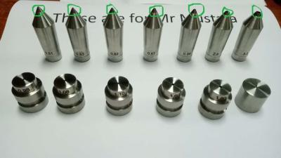 China Extremidades y dados para la cabeza cruzada en venta
