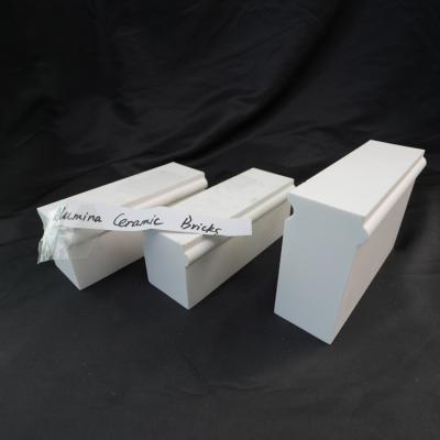 China Customizable Thickness Alumina Ceramic Brick 9 On Mohs Scale Hardness 300°C Thermal Shock Resistance for sale