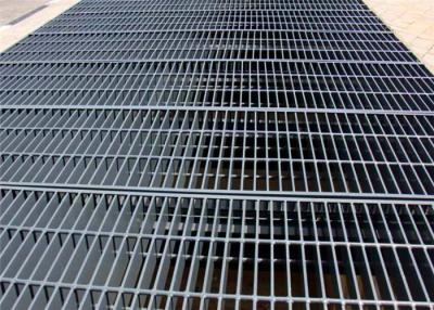 China Stair Treads 32x5mm 316L Steel Walkway Grating for sale
