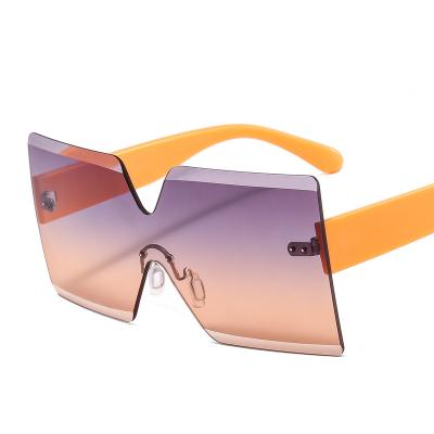 China 15 Years Experience 2022 Newest Fashion Women's Oversized Sunglasses 2021 Square Rimless Shades for sale