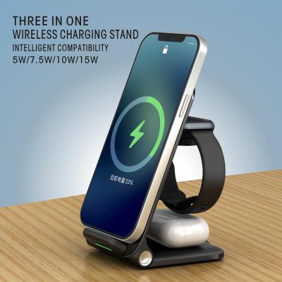 China Universal 15w Fast Wireless Charging Station Universal 3 in 1 Wireless Charger Magnetic Wireless Charging Station for sale