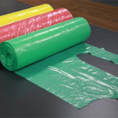 China High Quality Waterproof Waterproof White Or Other Color Kitchen Apron PE Aprons On Roll Disposable Plastic Apron for sale