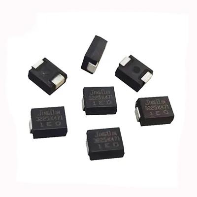 Cina Plastico incapsulato 4032 3225 SMT Superficie di montaggio SMD Chip Varistor ossido di zinco metallo per la protezione da sovratensioni in vendita