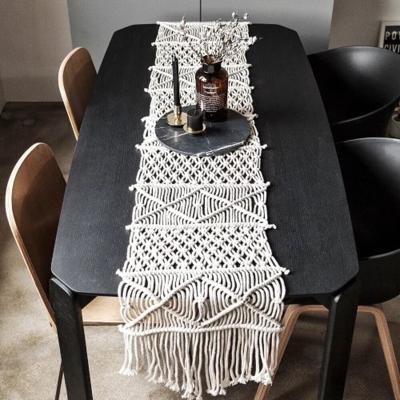 China Bilink Hand Knitting Customized Size Macrame Table Runner Blanket Nordic Handwoven Boho Table Runner Wedding Decoration for sale
