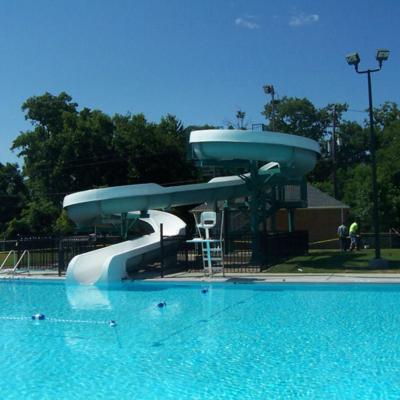 China Adultos Parque acuático Equipo de diseño de la piscina juguetes juegos al aire libre tobogán para niños en venta