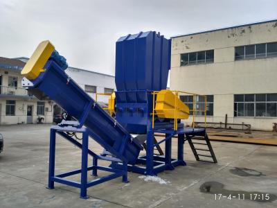 China Industrial Single Shaft Shredder 380V 30 Moving Knives For Plastics for sale