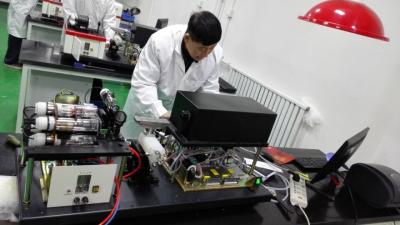 中国 6つのランプの人間工学は原子吸光分析法の自動タレットの直線を炎にあてる 販売のため