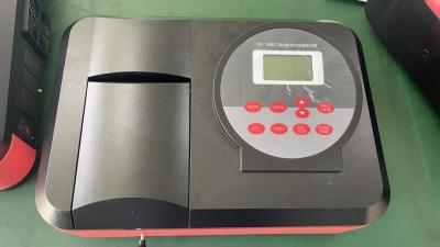 Κίνα Υπεριώδες ορατό Spectrophotometer λαμπτήρων αλόγονου βολφραμίου λαμπτήρων δευτέριου εισαγωγών προς πώληση